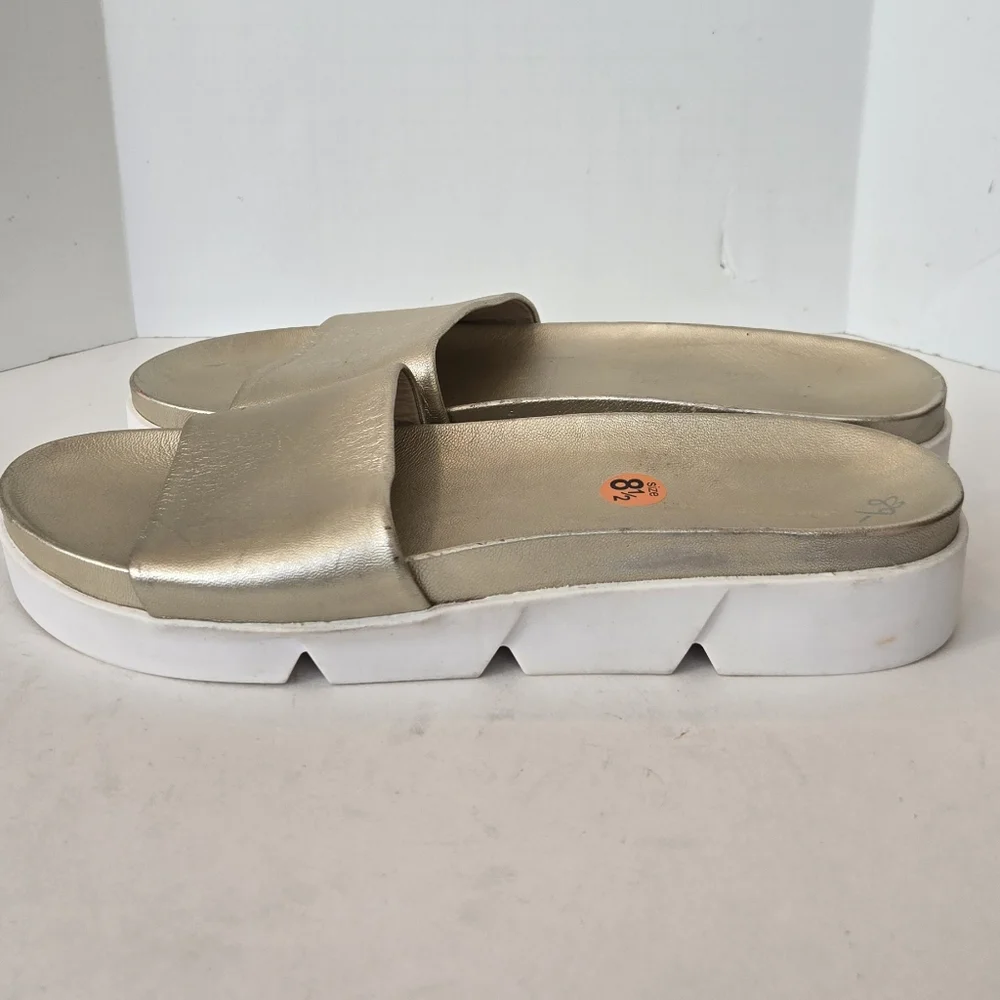 Stuart Weitzman chic gold